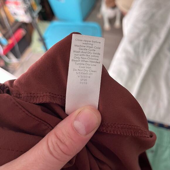 Athleta 530641-01 Cognac Brown Paperbag Waist Skyline Short II Women’s Size 4 - Picture 7 of 8